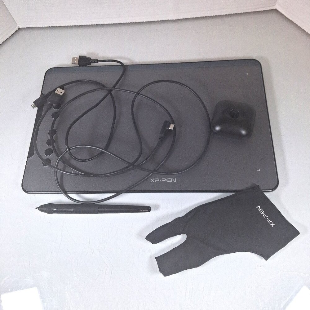 XP-Pen Deco 01 Graphics Drawing Tablet With Glove, Pen, Pen Stand And 2 Cords